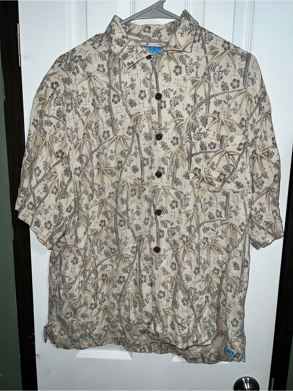 Casual Short-Sleeve Button Down Shirt in Beige Floral